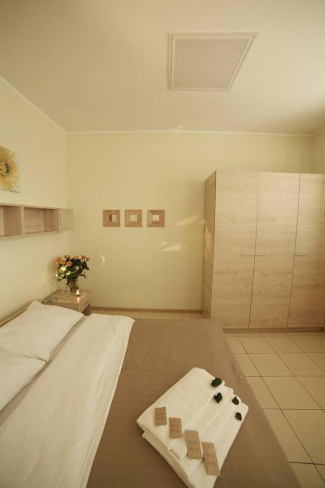 Standard Delegacyjny Bed & Breakfast Dąbrowa Górnicza Екстериор снимка